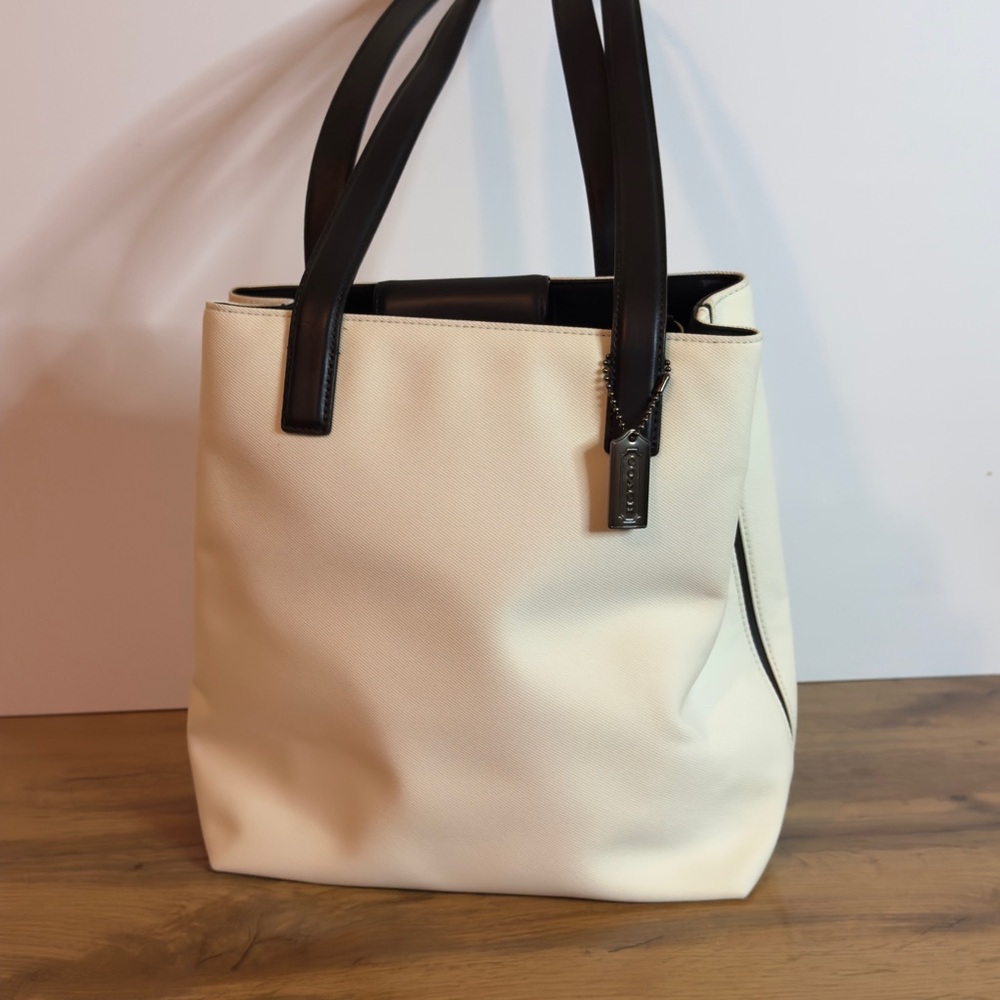 Coach Tote White Black Leather Canvas Shoulder Bag Purse Carryall Work Bag